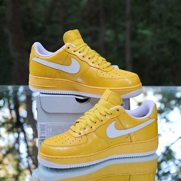 Nike Air Force 1 Varsity Maize 2008 - Picture 9 of 16
